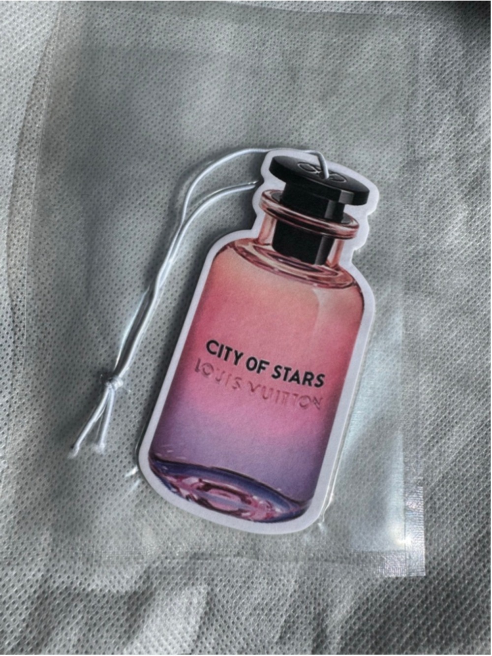 Luxury Inspired City Lights Perfume Bottle Air Freshener Freshie Car Closet Offi - Picture 2 of 2